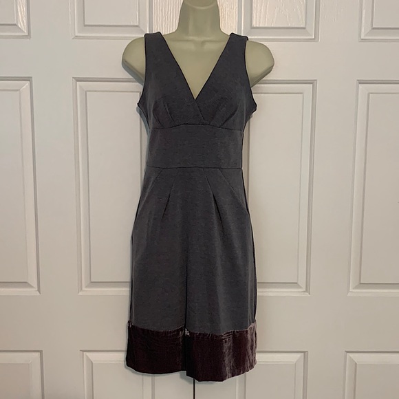 BCBGMaxAzria Dresses & Skirts - BCBG MaxAzria Heather Grey Knit Dress Size 0